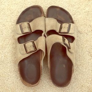 Size 39 Suede Arizona Birkenstock’s